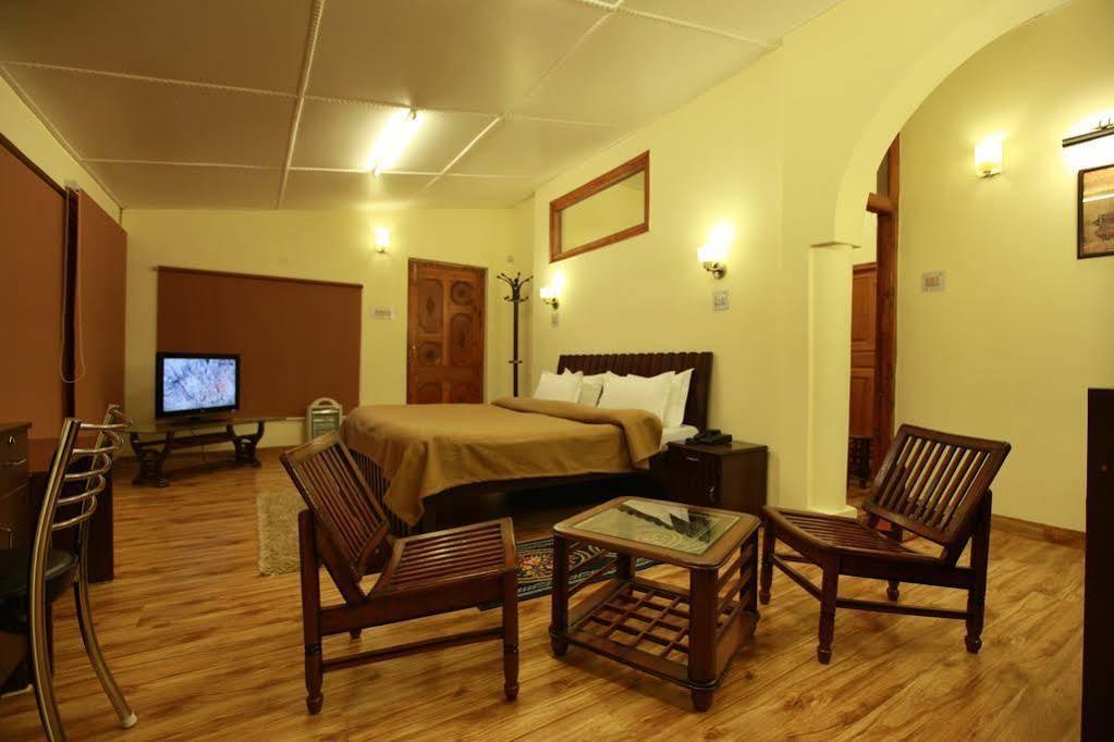 Torrentium Lodge Shimla Bagian luar foto