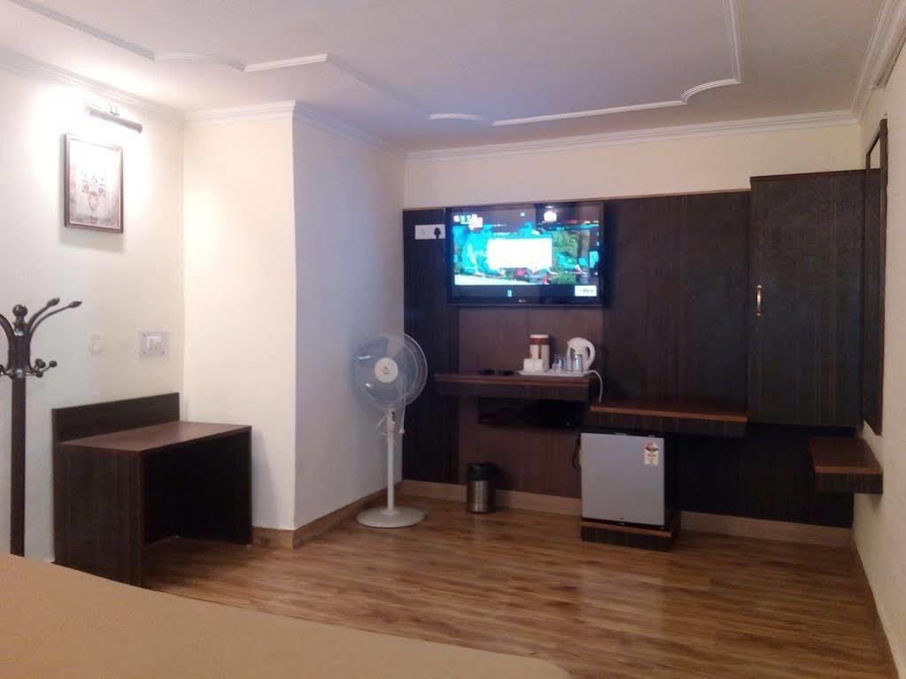 Torrentium Lodge Shimla Bagian luar foto