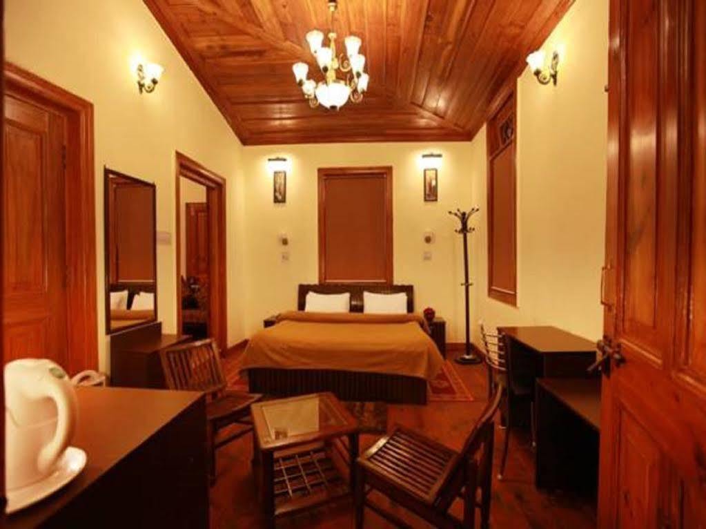 Torrentium Lodge Shimla Bagian luar foto
